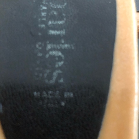 2/$40 CHARLES 9 Charles David - Picture 2 of 10